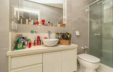 Imagem 11: Sobrado de nível com pier ao Guaiba