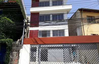 Imagem: O depósito possui 5 Vagas na garagem, 350m² de Área e está