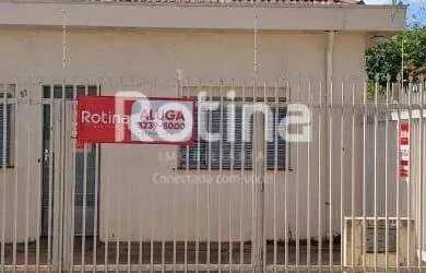 Imagem: O depósito possui 2 Vagas na garagem, 140m² de Área e está