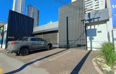 Imagem: O depósito possui 5 Vagas na garagem, 300m² de Área e está