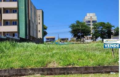 Imagem: O terreno possui 740m² de Área e está localizado em Fag