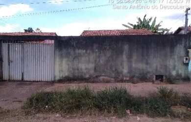 Imagem: A casa possui 2 Dormitórios, 1 Banheiro e 250m² de Área e