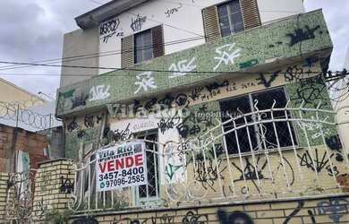 Imagem: O depósito possui 2 Vagas na garagem, 250m² de Área e Imóvel