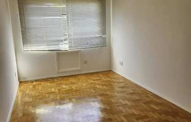 Imagem 3: Imóvel para aluguel possui 84 metros quadrados com 3 quartos em Auxiliadora - Porto Alegre