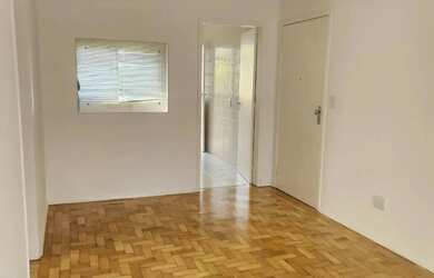 Imagem 5: Imóvel para aluguel possui 84 metros quadrados com 3 quartos em Auxiliadora - Porto Alegre