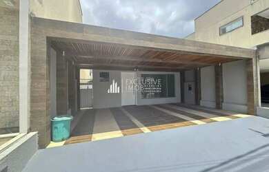 Imagem: A casa em condomínio possui 4 Dormitórios, 4 Banheiros, 2