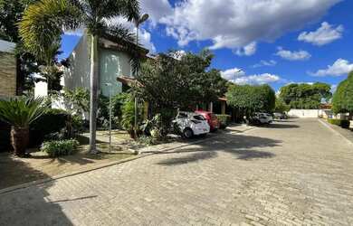 Imagem: A casa em condomínio possui 4 Dormitórios, 3 Banheiros, 2