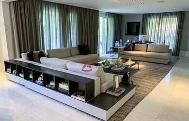 Imagem: O apartamento possui 3 Dormitórios, 5 Banheiros, 4 Vagas na