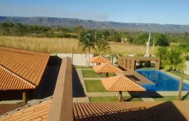 Imagem 3: Estância Cerrado. Acomodam 10 pessoas, 5 Vagas na garageme3 Dormitórios