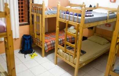 Imagem: A pousada chalé possui 5 Dormitórios, 5 Vagas na garagem e