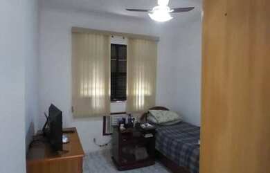 Imagem 3: Apartamento 1º andar, Sala, 2 dormitórios,1 wc Social, Coz. A. de Serv. uma Vaga de Garage