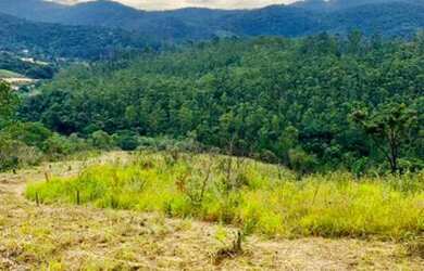 Imagem: O terreno possui 1.000m² de Área e está localizado em Centro