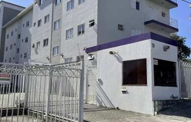 Imagem: O apartamento possui 1 Dormitório, 1 Banheiro, 1 Vaga na garagem