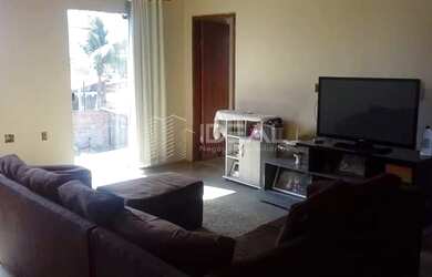 Imagem: A casa possui 3 Dormitórios, 2 Banheiros, 88m² de Área e