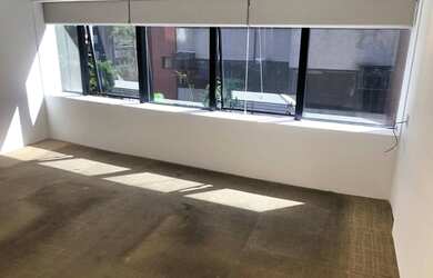 Imagem: O depósito possui 1 Vaga na garagem, 46m² de Área e Imóvel