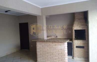 Imagem: A casa possui 3 Dormitórios, 5 Banheiros, 3 Vagas na garagem