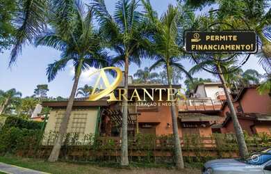 Imagem: A casa em condomínio à venda possui 4 Dormitórios, 5 Banheiros