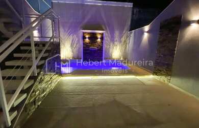 Imagem: Casa de Alto Padrão a venda no Jd. Amália em Volta Redonda