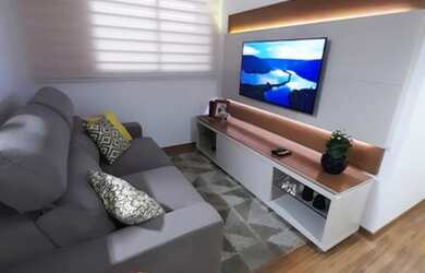 Imagem: O apartamento possui 2 Dormitórios, 1 Banheiro, 1 Vaga na garagem