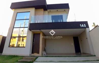 Imagem: A casa em condomínio possui 3 Dormitórios, 3 Banheiros, 4