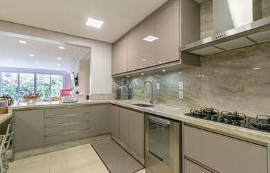 Imagem 12: Casa Em Condomínio de 4 suítes à venda no bairro Três Figueiras