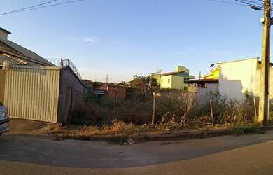 Imagem: Lote no bairro Sion, Bambuí
