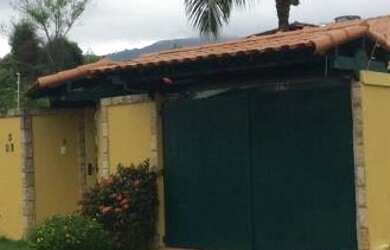 Imagem: A casa em condomínio possui 3 Dormitórios, 4 Banheiros, 5