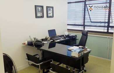 Imagem: O depósito possui 1 Vaga na garagem, 65m² de Área e está