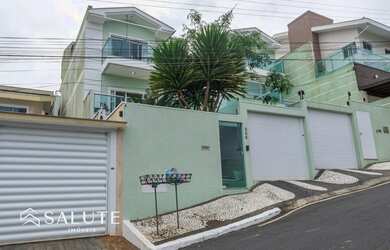 Imagem 1: BALNEáRIO CAMBORIú - Casa Padrão - Ariribá