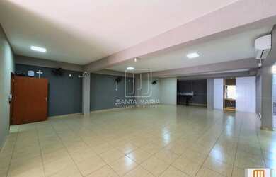 Imagem: O depósito possui 2 Vagas na garagem, 400m² de Área e está