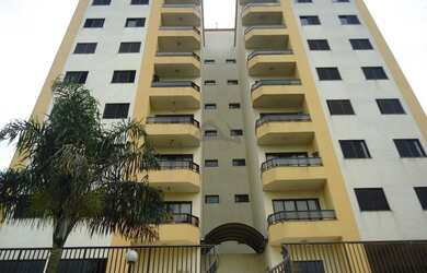 Imagem: O apartamento possui 3 Dormitórios, 2 Banheiros, 2 Vagas na