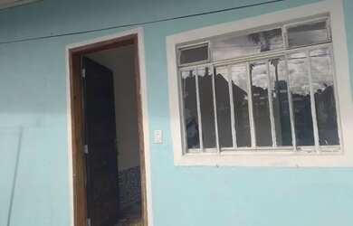 Imagem: A casa possui 1 Dormitório, 1 Banheiro e está localizado