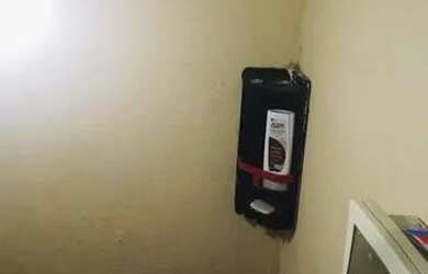 Imagem: A casa possui 2 Dormitórios, 2 Banheiros, 1 Vaga na garagem