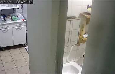 Imagem 3: Troco por outra casa. Varanda, 4 Vagas na garageme2 Dormitórios