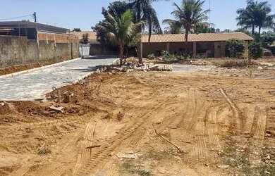 Imagem: A casa em condomínio possui 1 Dormitório, 1 Banheiro, 600m²