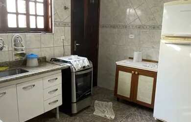 Imagem 4: Vendo linda casa, arejada e segura na vila Maracanã, praia grande São...