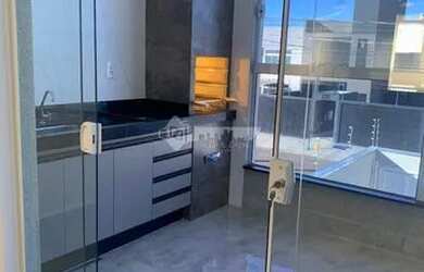 Imagem: O apartamento possui 2 Dormitórios, 1 Banheiro, 2 Vagas na