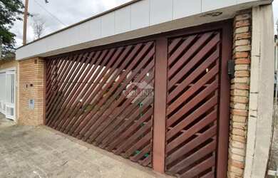 Imagem: A casa possui 2 Dormitórios, 3 Banheiros, 2 Vagas na garagem