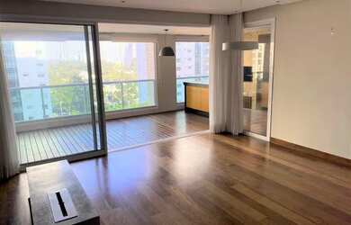 Imagem: O apartamento possui 4 Dormitórios, 5 Banheiros, 4 Vagas na