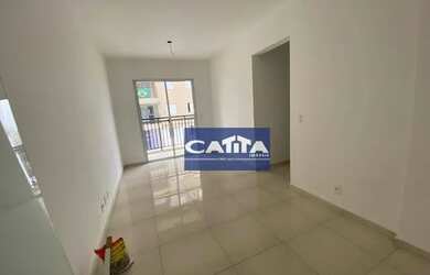 Imagem: O apartamento possui 3 Dormitórios, 1 Banheiro, 1 Vaga na garagem