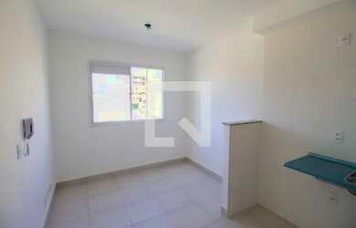 Imagem: O apartamento possui 2 Dormitórios, 1 Banheiro, 33m² de Área