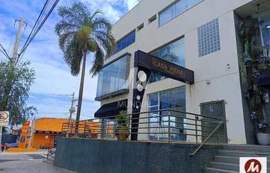 Imagem: O depósito possui 5 Vagas na garagem e 560m² de Área e está