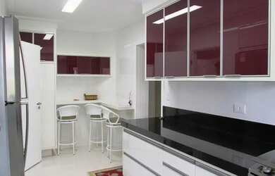 Imagem: O apartamento possui 4 Dormitórios, 4 Banheiros, 3 Vagas na