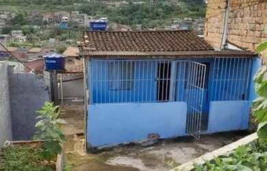 Imagem 3: Vende-se 2 casas. Varanda, 1 Banheiroe2 Dormitórios