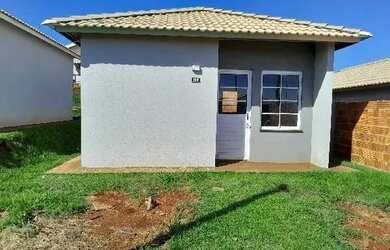 Imagem: A casa possui 2 Dormitórios, 1 Banheiro, 160m² de Área e