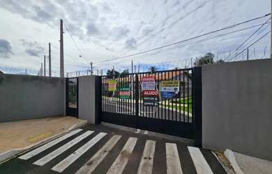 Imagem: A casa em condomínio possui 2 Dormitórios, 1 Banheiro, 1 Vaga