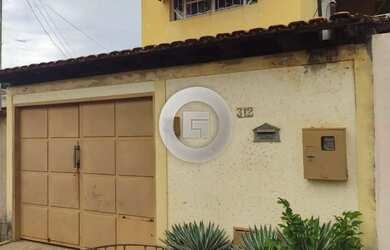 Imagem: A casa à venda possui 3 Dormitórios, 2 Banheiros, 3 Vagas