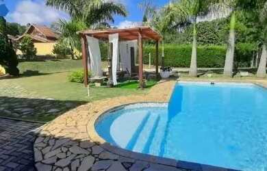 Imagem: A fazenda possui 350m² de Área e está localizado em Porta