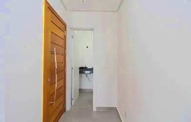 Imagem 14: Casa em Porto Alegre, no bairro Hípica, com 2 dormitório s , e 2 banheiros,...