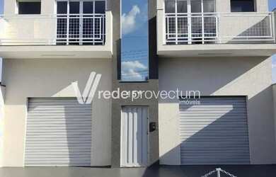 Imagem: O depósito possui 3 Vagas na garagem, 320m² de Área e está